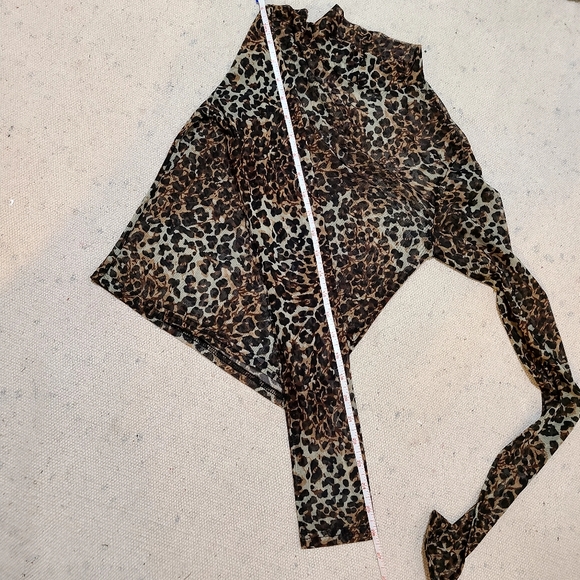 Women’s shirts - Picture 5 of 7